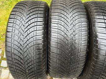 235 55 18 R18 celoroční pneumatiky Goodyear - 2