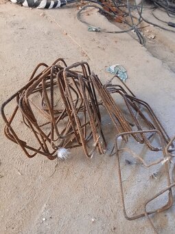 Třmínky do betonu 15/20cm - 2