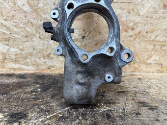 LEVÁ PŘEDNÍ TĚHLICE AUDI A6 C6 3.0 TDI 4F0407241 - 2