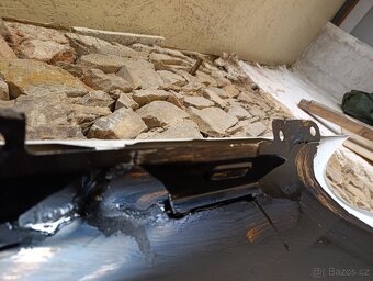 Levý přední blatník - 2