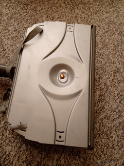 Držák na televizi - 2