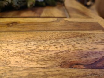 Designový konferenční stolek z masivního dřeva - 2