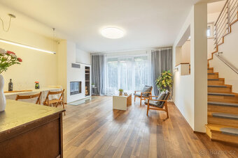 Řadový rodinný dům 5+1 - Satalice - 2