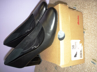 Černé lodičky Baťa, vel.38 z pravé kůže - 2