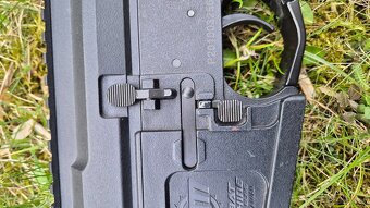 CM16 Predator G&G - 2