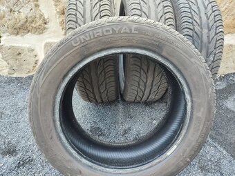 Pneu 185/55 R15 - 2