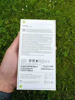 Apple iPhone 16 Pro 256GB - přírodně titanový - 2