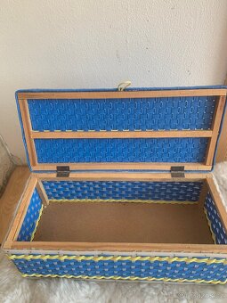 Plastový úložný retro košík s víkem – modro-žlutý - 2