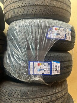 Pneu 225/65R16c - 2