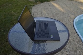 ASUS ROG Zephyrus G14 - Ryzen 9, RTX 3060, 24gb RAM, 2 TB - 2