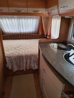 Prodám karavan super stav - 2