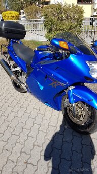 Honda CBR 1100 XX - 2