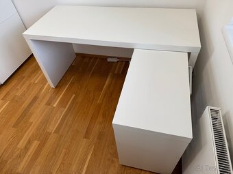 Psací stůl MALM - 2