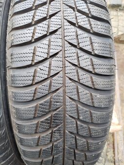 215/65/17 zimni pneu BRIDGESTONE 215/65 R17 - 2