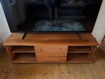 Tv stolek masiv borovice - 2