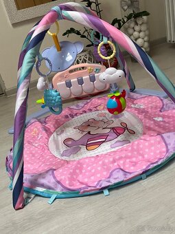 Hrací deka s pianem - 2