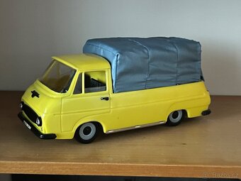 Prodam staré heacky auticka Škoda - 2