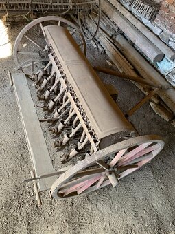 Secí stroj za koně/traktor - 2