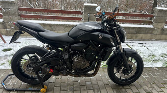 Yamaha mt07 2020 35kW černá - 2