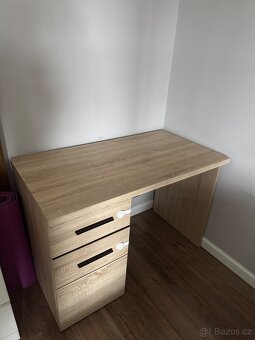 Psací/kancelářský stůl - 2