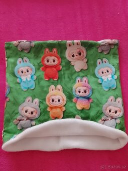 Zimní čepice Labubu s nákrčníkem - 2