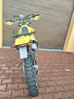 Suzuki DRZ400E - 2
