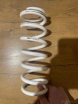 Pružina WP 42/240 J/V - 2