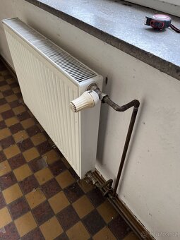 Deskový radiátor 80×10×60cm - 2