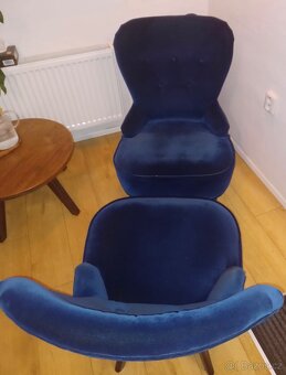 Královsky modrá židle - 2