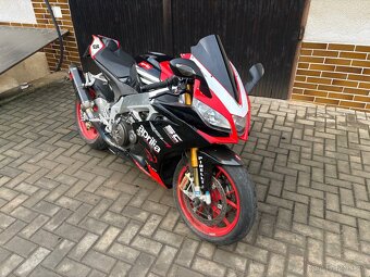Aprilia RSV4 - 2