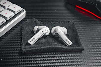 ASUS ROG bezdrátová sluchátka - 2