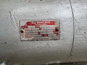 Jednofázový elektromotor 220V - 2