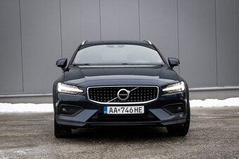 Volvo V60 Cross Country D4 AWD Pro AUTO. - 2