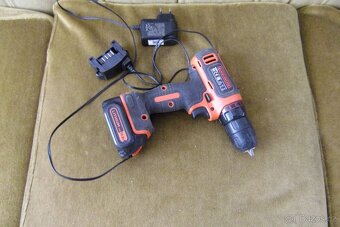 Aku šroubovák BLACH+DECKER BDCDD12 - 2