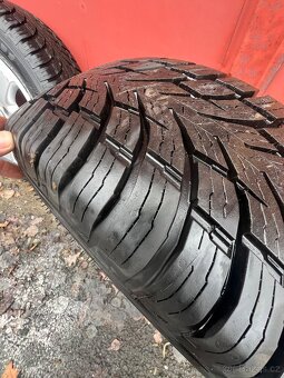 Nokian sesonproof c1 215/65 16c - 2