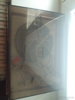retro gramofon Tesla - 2