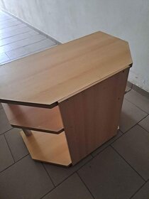 Televizní stolek - 2