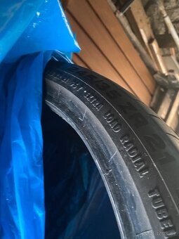 245/35r21 letni - 2