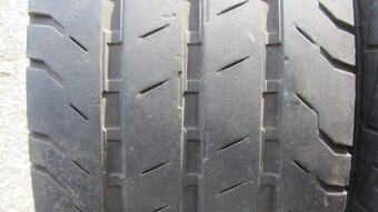 Letní pneu 215/65/16c Continental - 2