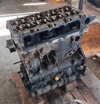 Motor naftový CRLB 2.0TDI 110KW Škoda Superb III 2015 - 2