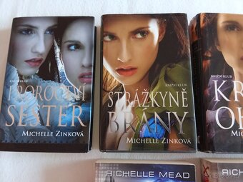 Mix fantasy a sci-fi knih - 2