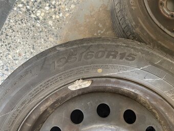 plechová kola Ford, letní pneu 195 x 60 r15 - 2