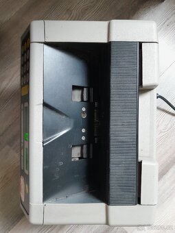 Pocitacka bankovek - 2