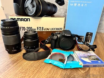 Canon EOS2000D - 2