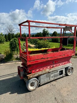 Skyjack Electric Wheeled Scissor Lift, - 2