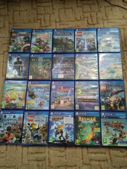 PlayStation 4 - 2