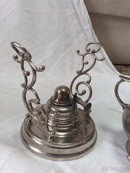 Starý samovar ,sbírkový stav . - 2