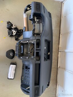 Airbagová na sada Volkswagen Caddy s originální deskou - 2