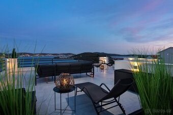Apartmánový dům na prodej Omiš | 70 m od pláže | 7 apartmánů - 2