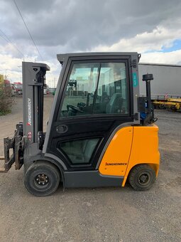 Jungheinrich TFG320s 2022 rok - 2